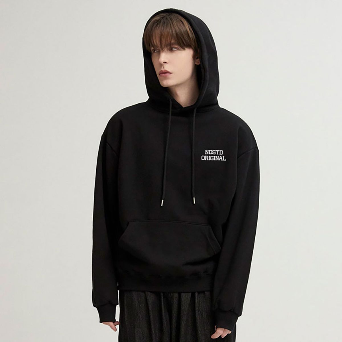 난데(NANDE) NDST 레터링 오버핏 후드티 쭈리