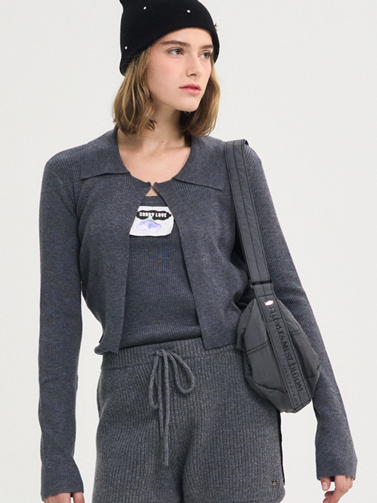쏘리, 투 머치 러브(SORRY, TOO MUCH LOVE) Duffel Bag_Gray