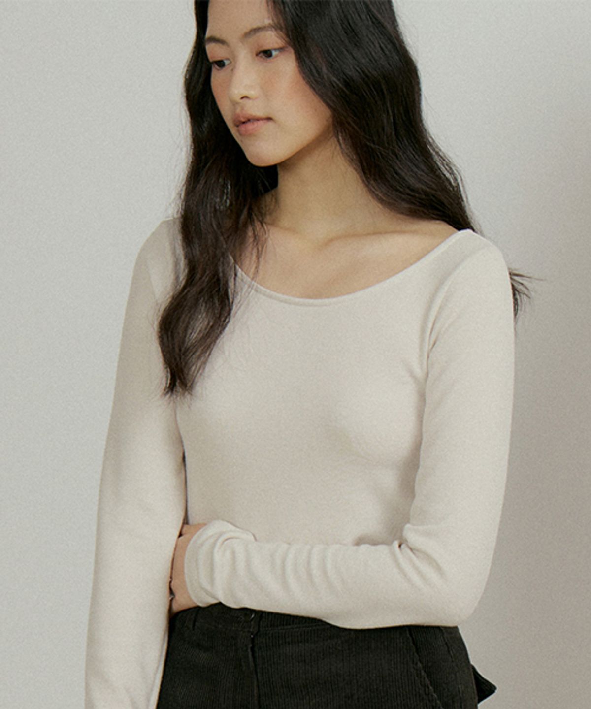 링서울(LINGSEOUL) essential boat neck top-cream