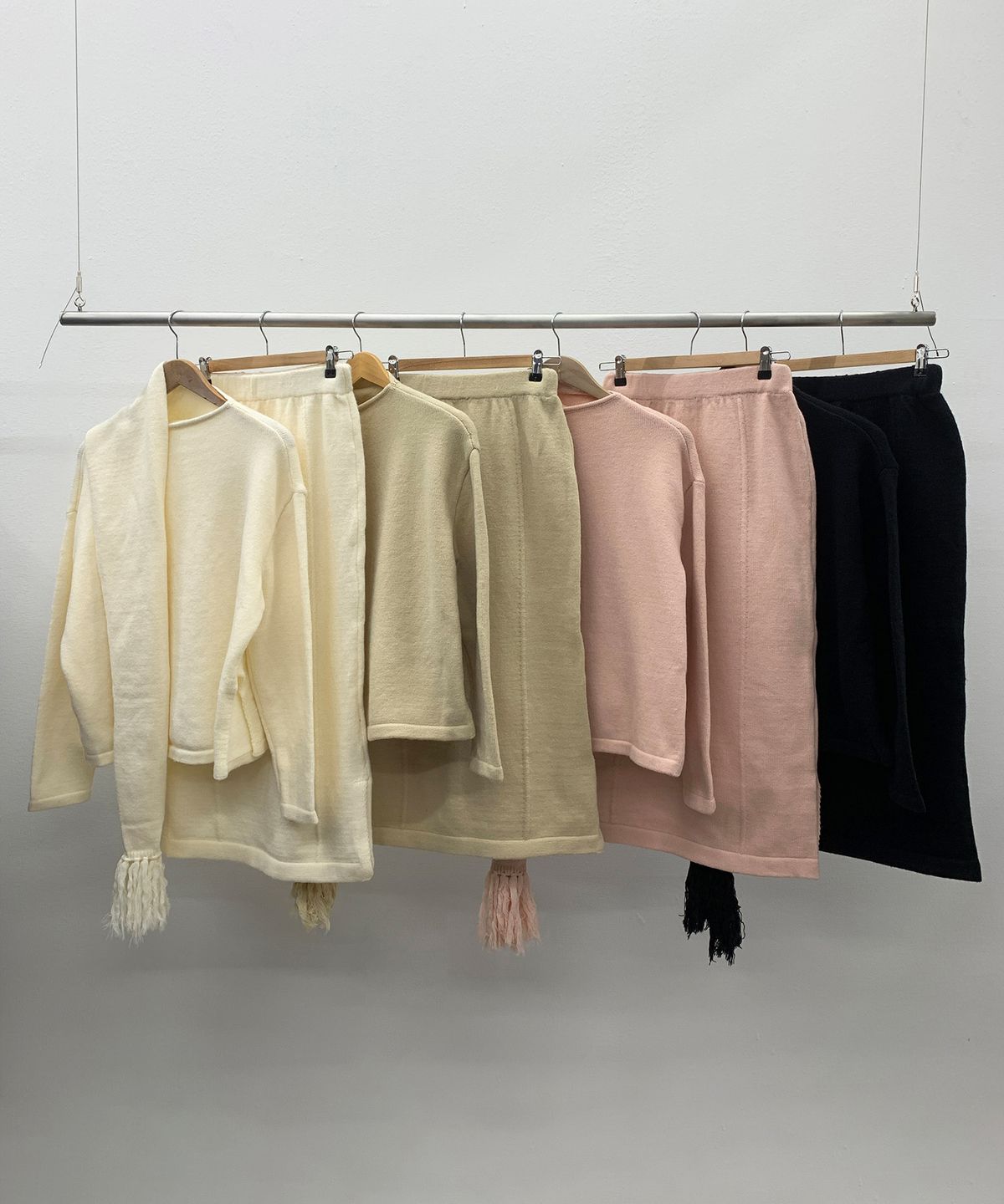 바스카라(VASCARA) [SET] Pullover Wool Knit+Slit Skirt+muffler (4colors)