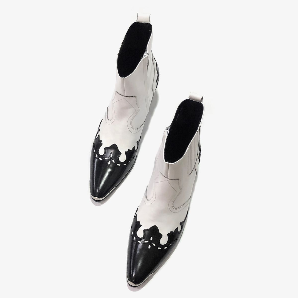 조앤슈(JOENSHOE) 카덴차 웨스턴 힐 부츠 블랙화이트 콤비