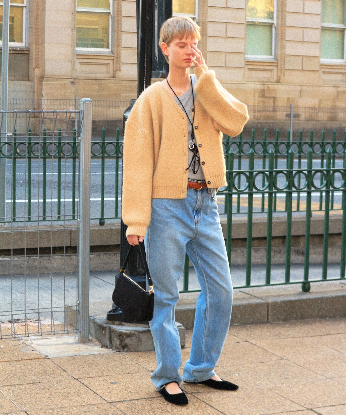 하케쉬(HACKESCH) Momo Cardigan_Custard
