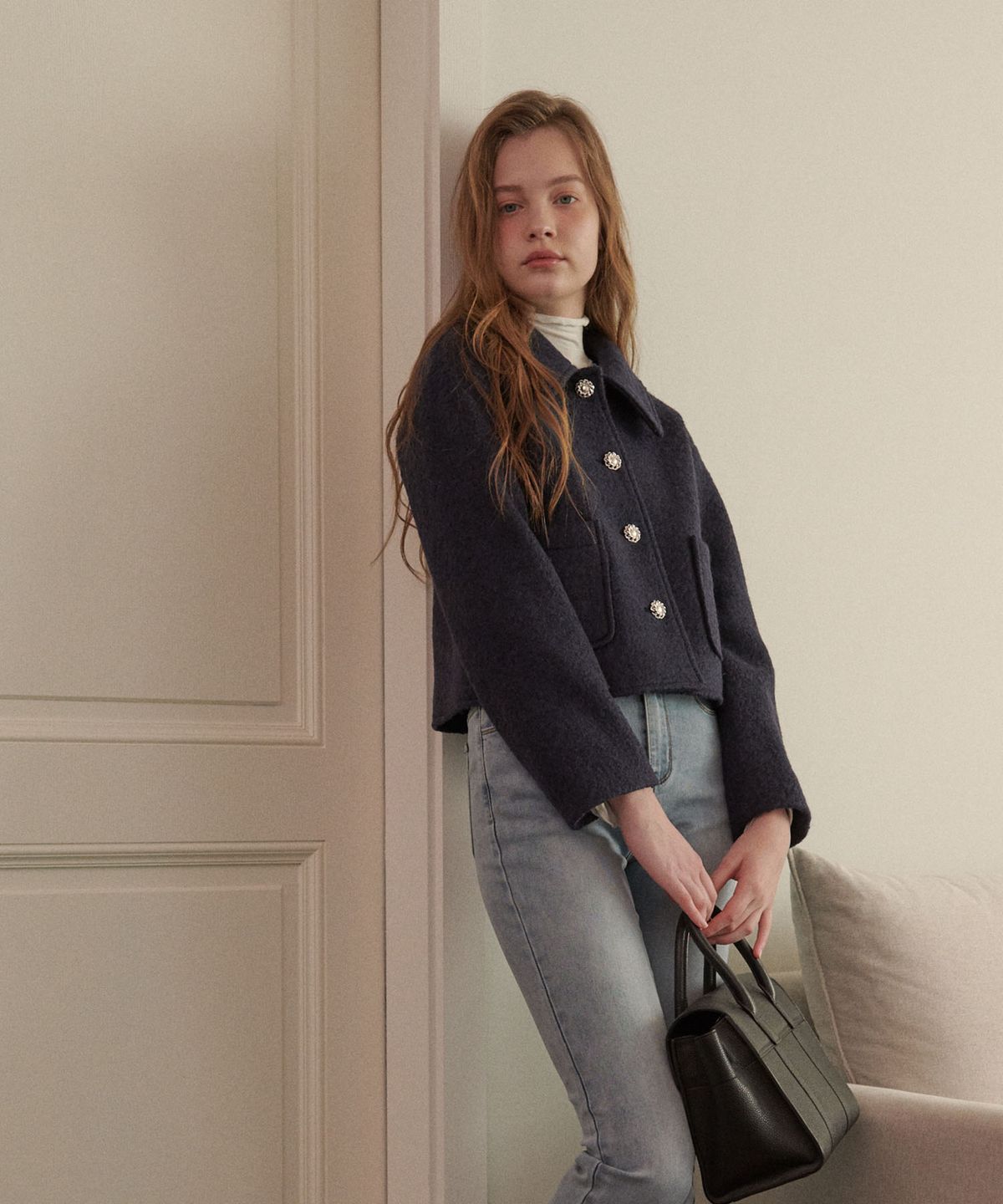 루루슈(LULUCHOU) Cozy Wool Crop Jacket - NAVY