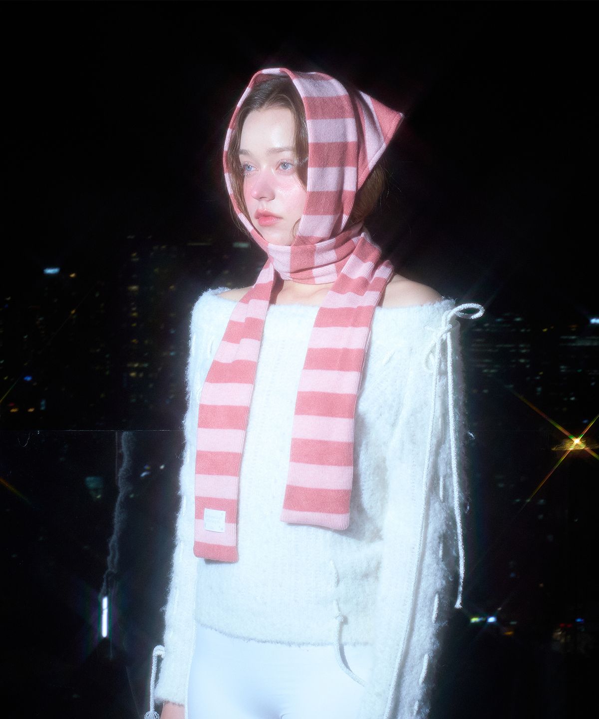 일리오(ILLIO) DUSTY PINK STRIPE KERCHIEF MUFFLER