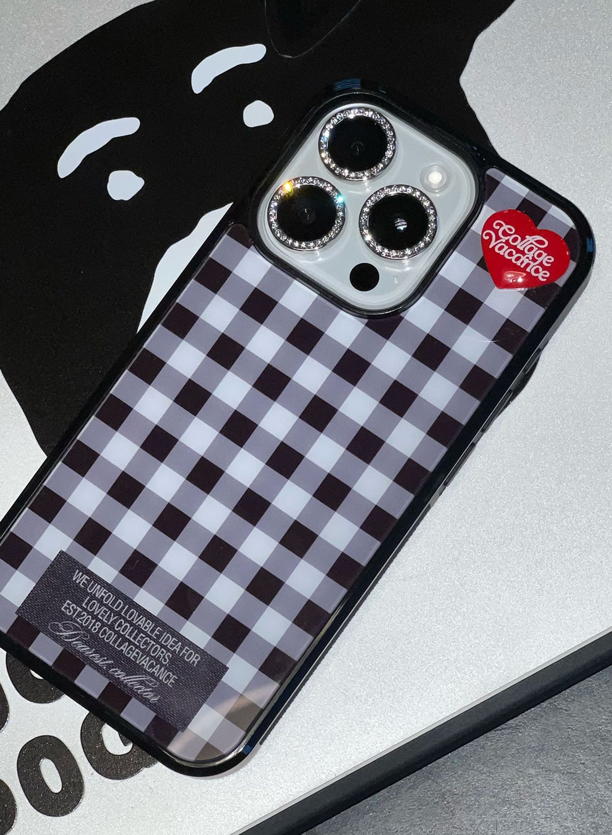 꼴라주바캉스(COLLAGEVACANCE) Heart Logo Pendant Glass Bumper Case - Black_Classic Type (폰케이스)