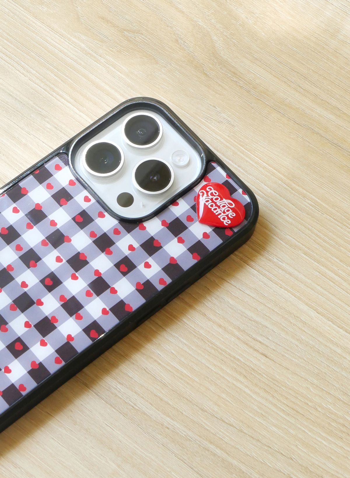 꼴라주바캉스(COLLAGEVACANCE) Heart Logo Pendant Glass Bumper Case - Black_Heart Type (폰케이스)