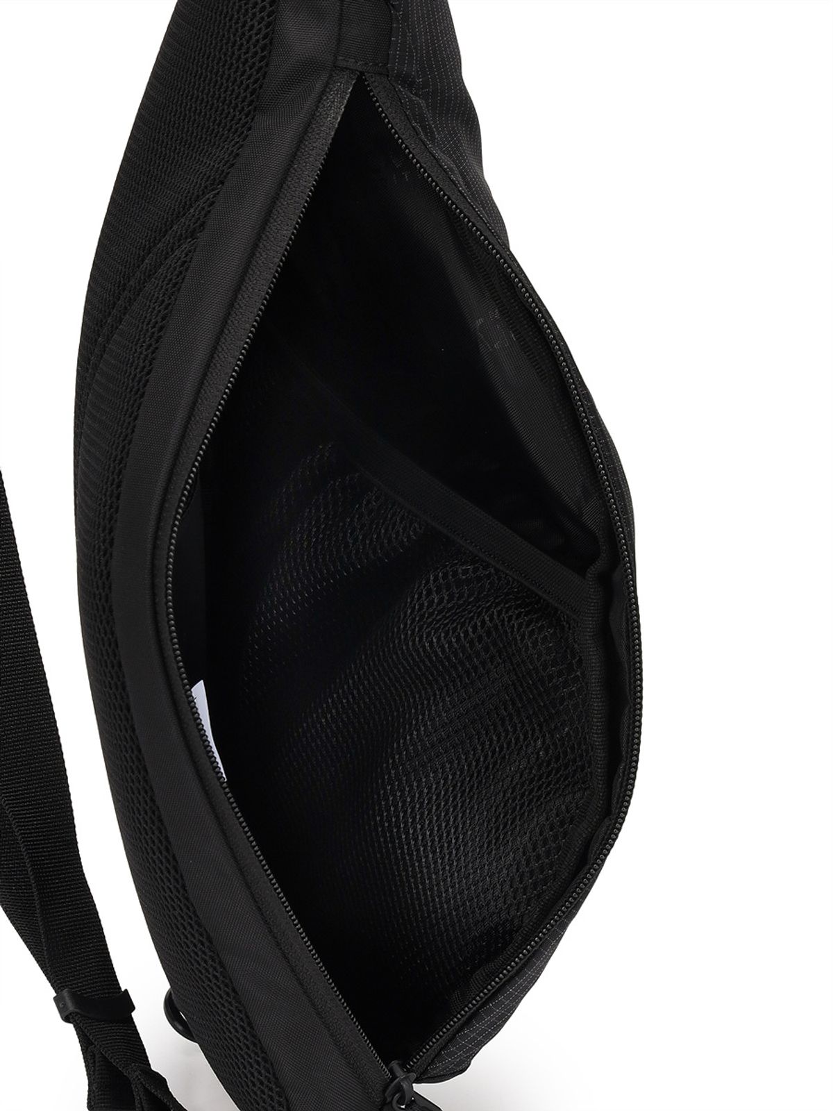 디스커버리 익스페디션(DISCOVERY EXPEDITION) 크러스트 멀티플 슬링백 (BLACK)