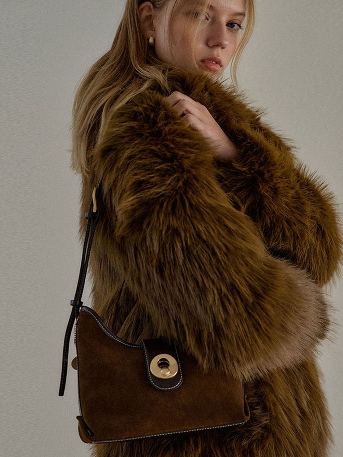 옴니포턴트(OMNIPOTENT) momentum tote bag(small) _Suede brown