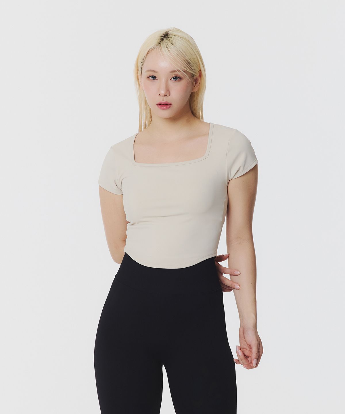 무신사 스탠다드 스포츠(MUSINSA STANDARD SPORTS) 무브텐션 숏슬리브 브라탑 우먼 (4color)