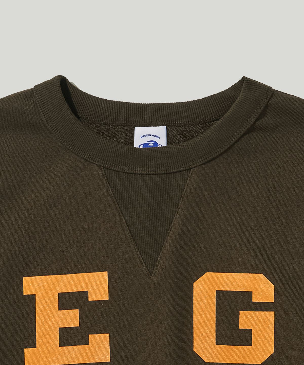 이스트코(EASTCO) EG GYM HW SWEATSHIRT BROWN