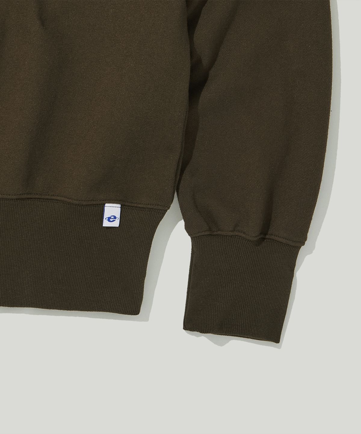 이스트코(EASTCO) EG GYM HW SWEATSHIRT BROWN