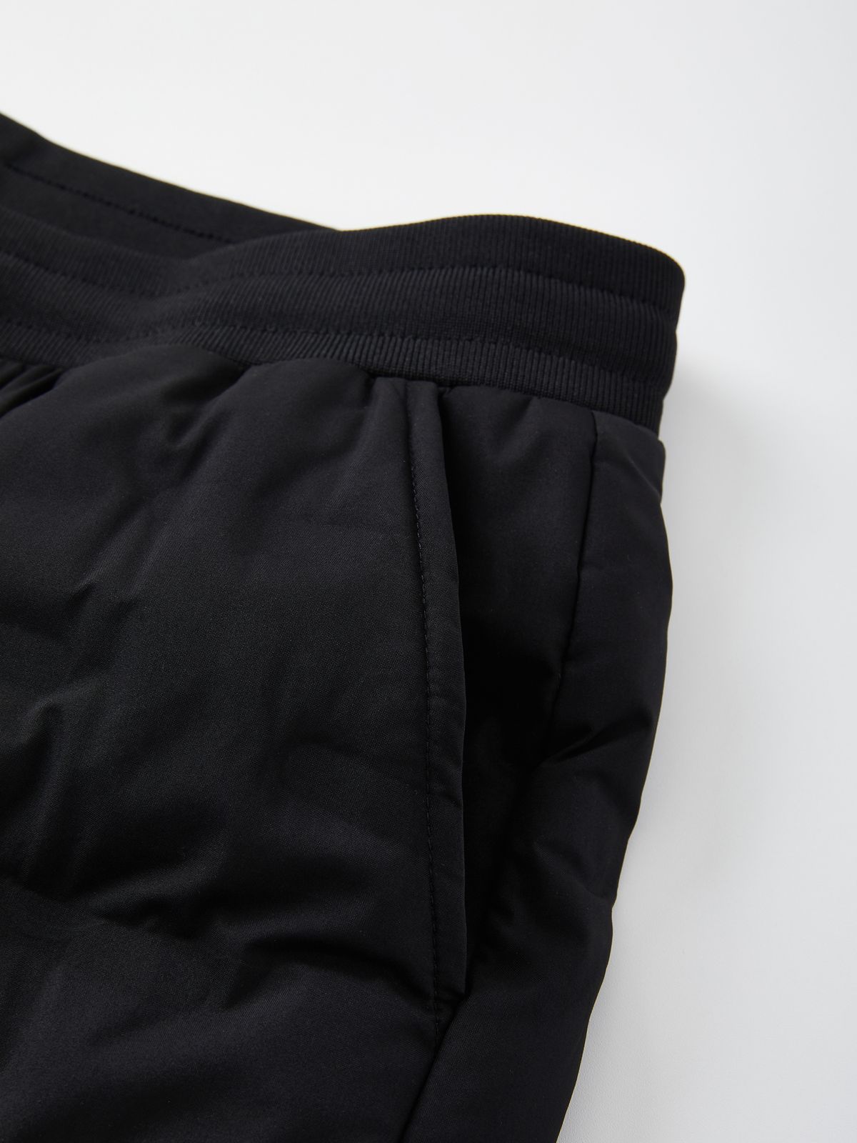 이카룩(IKALOOK) 여성 퀼팅 덕다운 조거 팬츠 PT187
