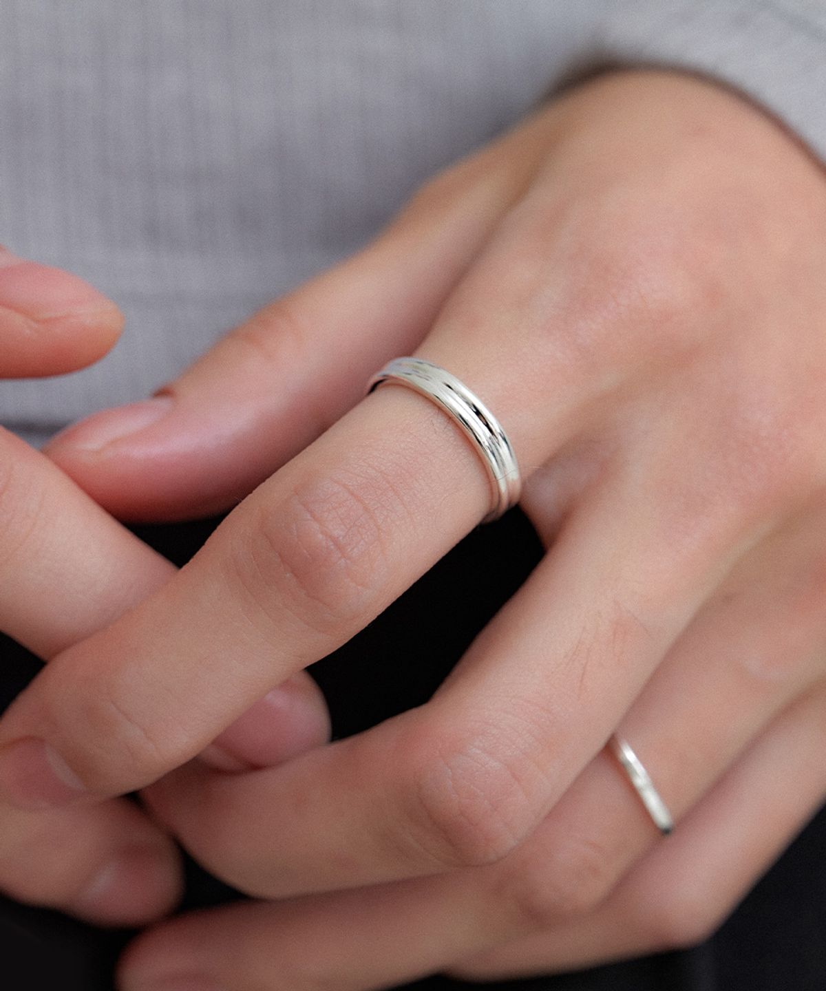 오블라(OVLA) TWO LINE MELTING RING JR003