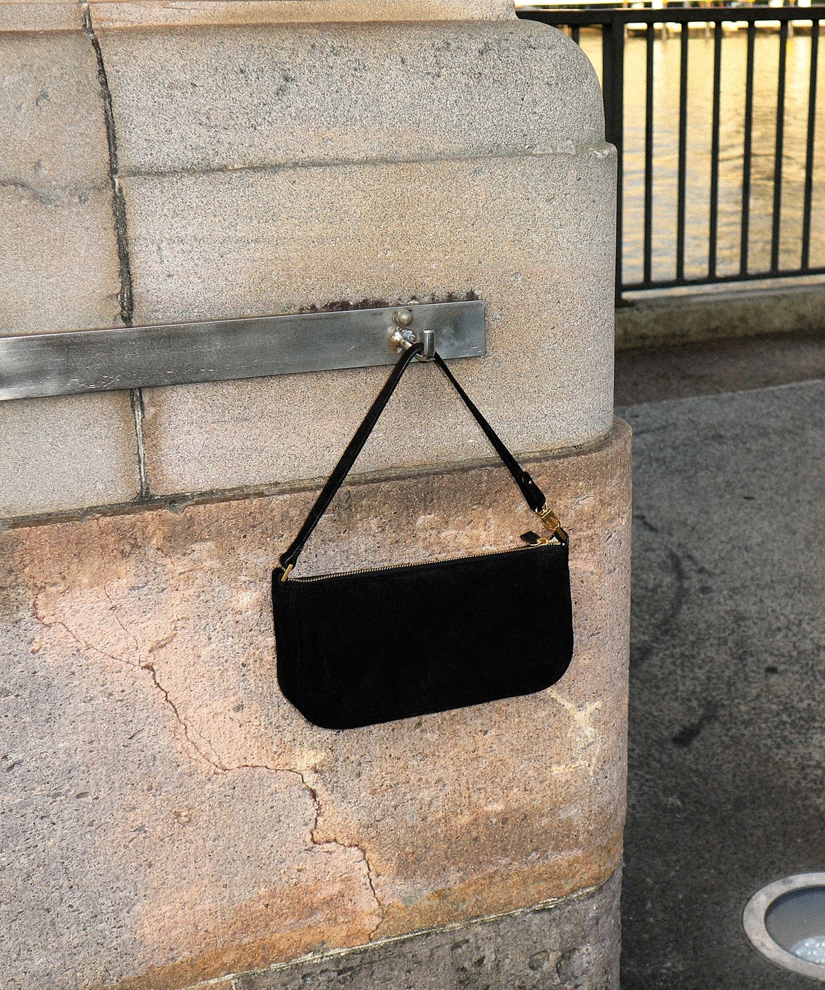 하케쉬(HACKESCH) Caramel Bag_Black