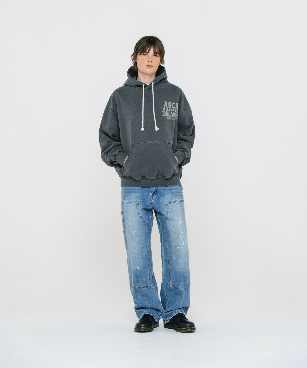 에이카화이트(AECA) AECA HAND DRAWING BALANCE HOODIE-WASHED CHARCOAL