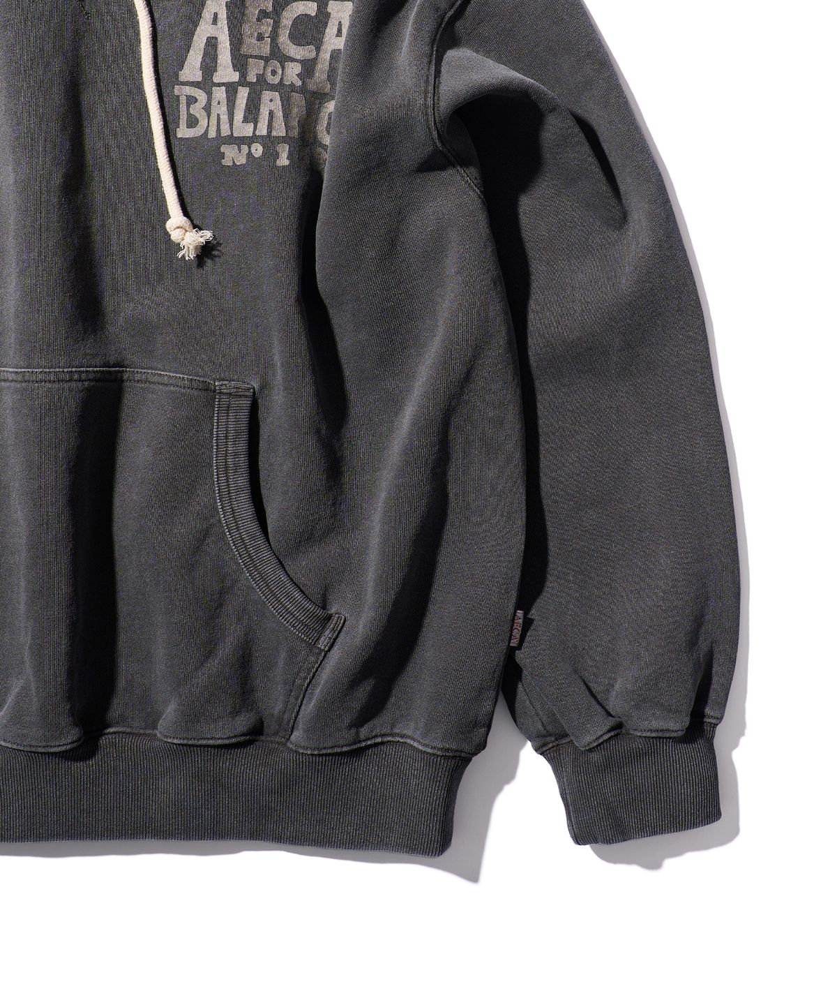 에이카화이트(AECA) AECA HAND DRAWING BALANCE HOODIE-WASHED CHARCOAL