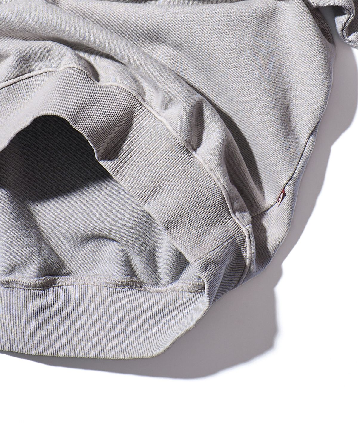 에이카화이트(AECA) AECA RECORD SHOP PHOTO SWEAT SHIRT-WASHED GREY