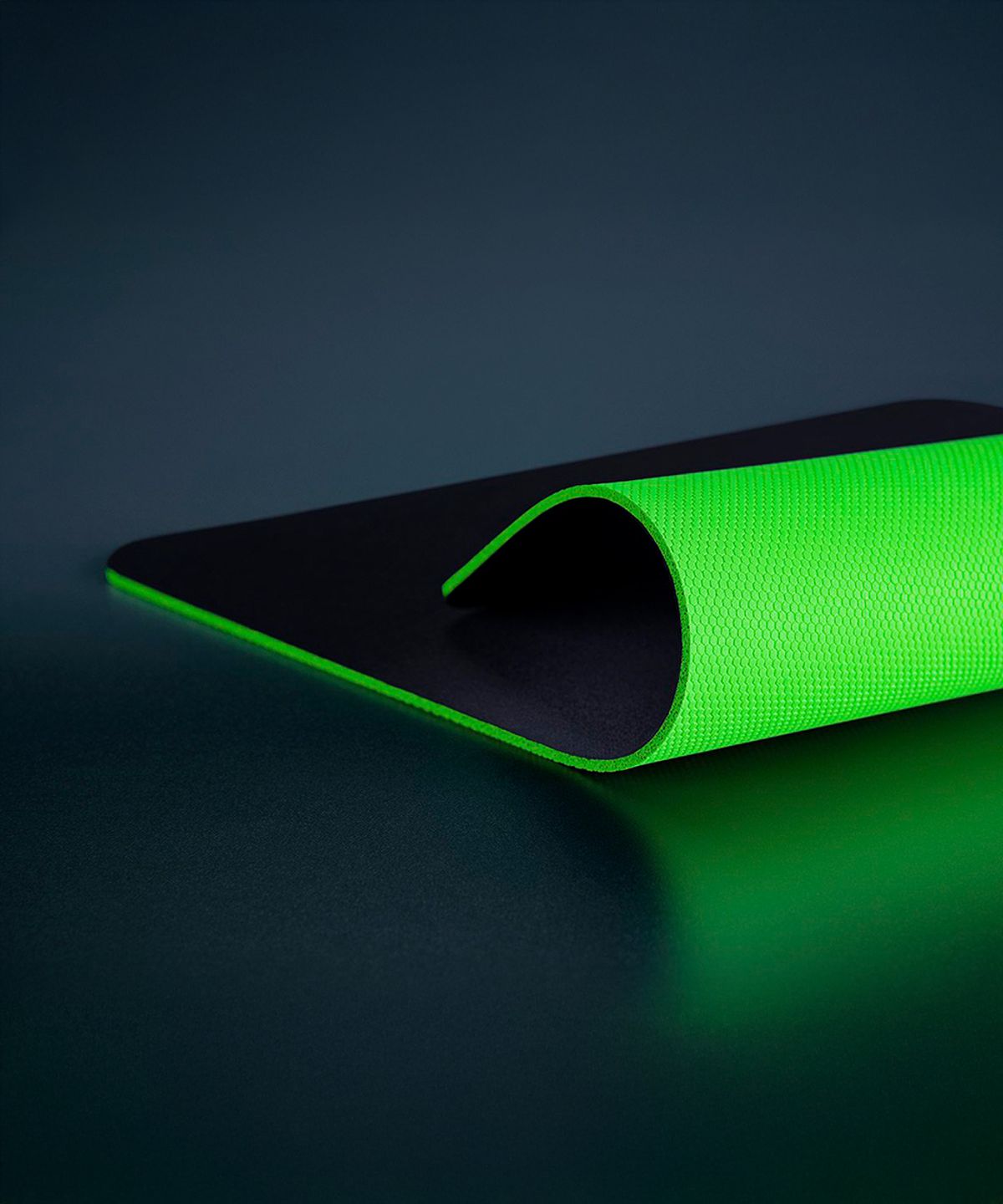 레이저(RAZER) Gigantus V2 3XL 게이밍 마우스패드