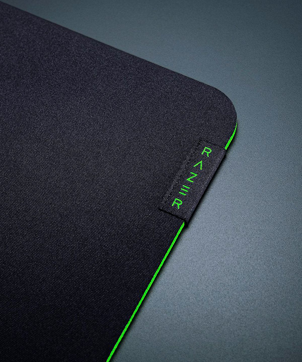 레이저(RAZER) Gigantus V2 3XL 게이밍 마우스패드