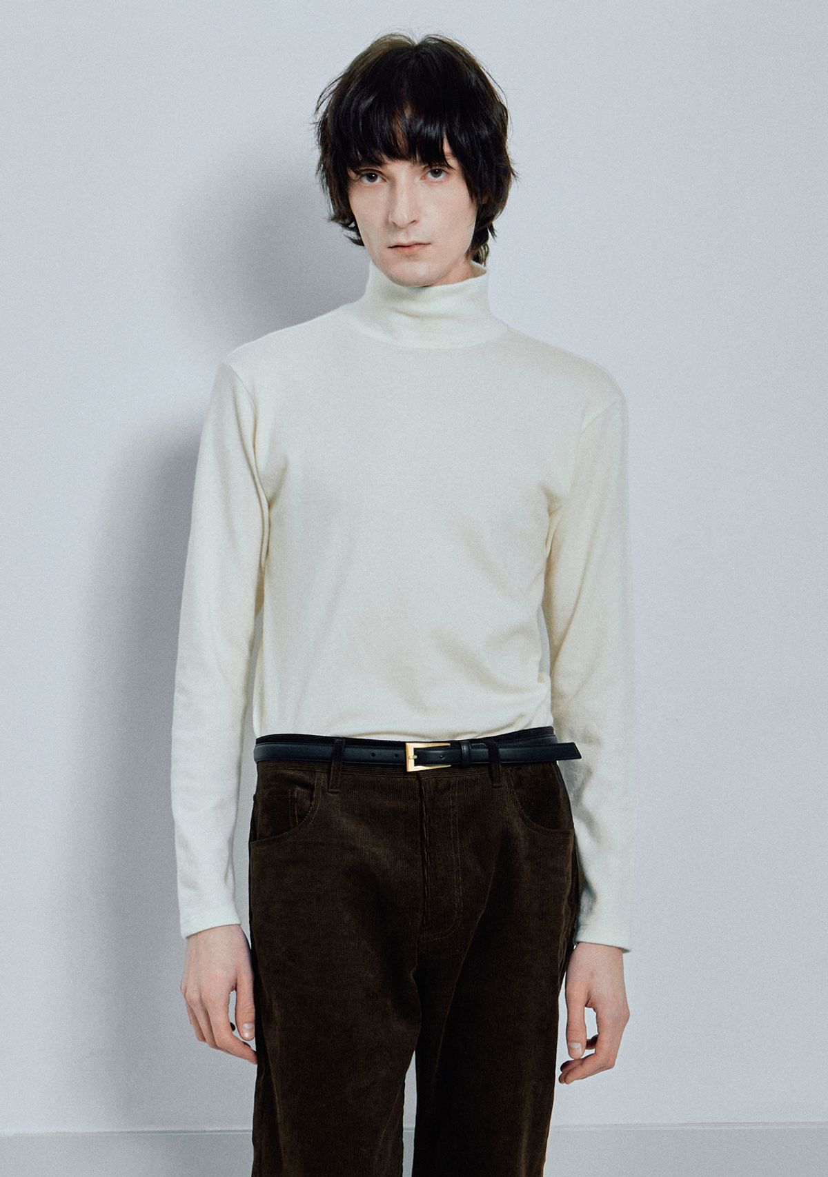 세비지(SAVAGE) Turtle Neck Jersey - Ivory