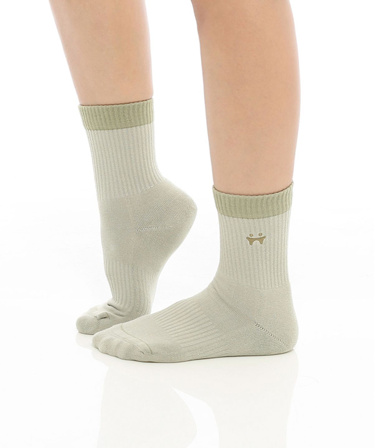 떰토(THUMBTOE) Olive Green 스포츠 쿠션 크루삭스 무봉제 심리스 양말