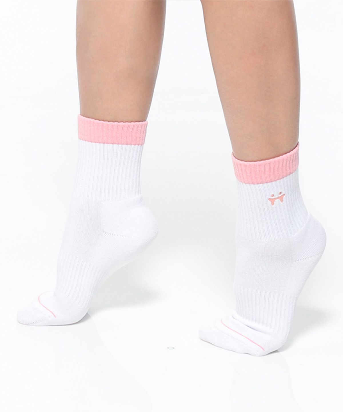 떰토(THUMBTOE) Baby Pink 스포츠 쿠션 크루삭스 무봉제 심리스 양말