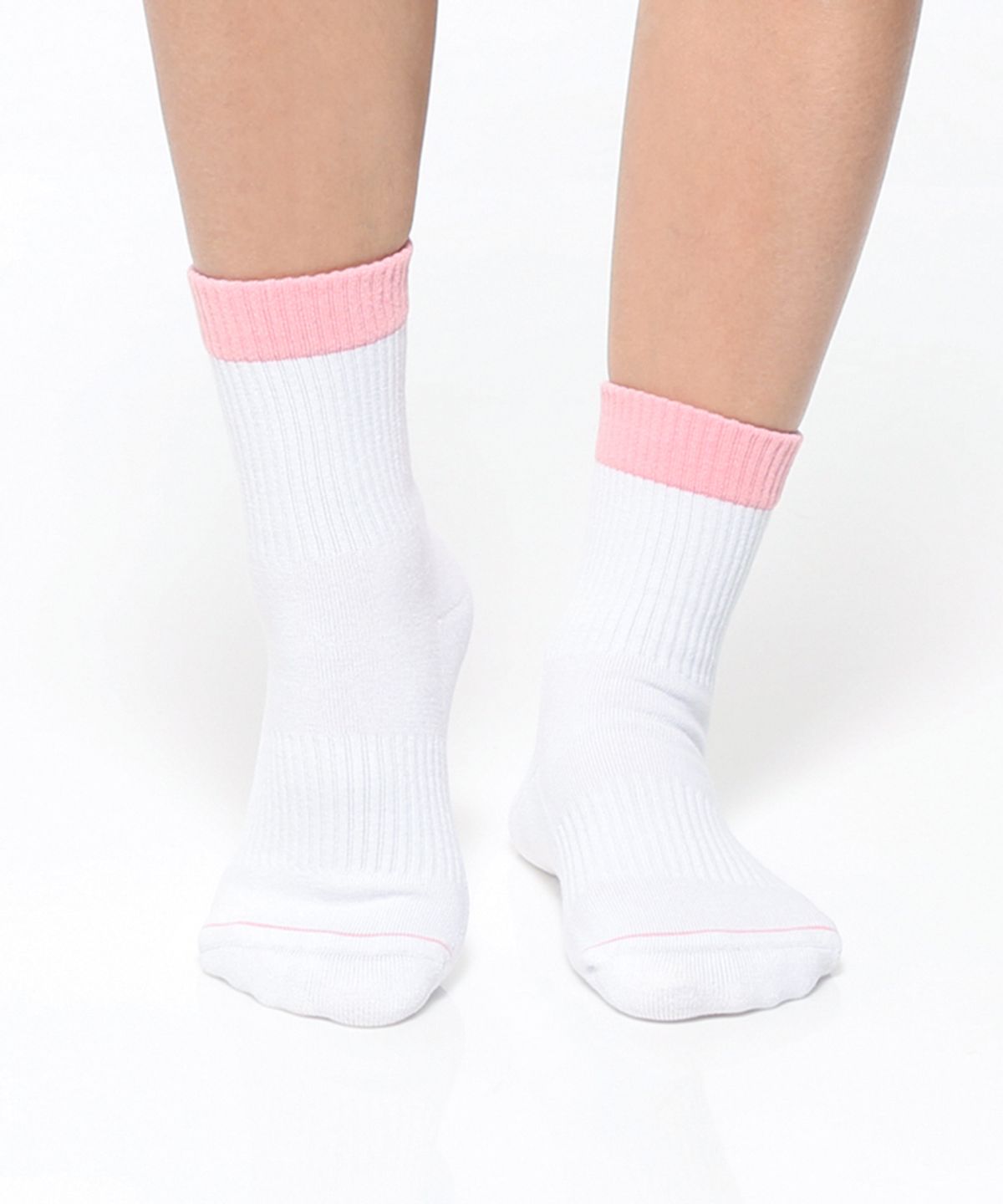 떰토(THUMBTOE) Baby Pink 스포츠 쿠션 크루삭스 무봉제 심리스 양말