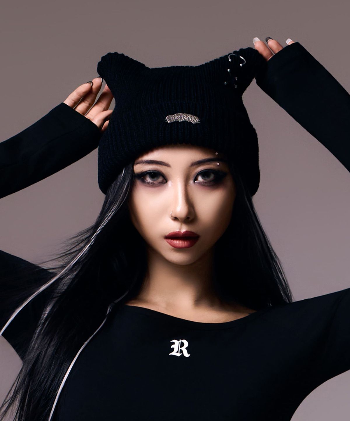 레피브(REPIVV) Devil Piercing Beanie