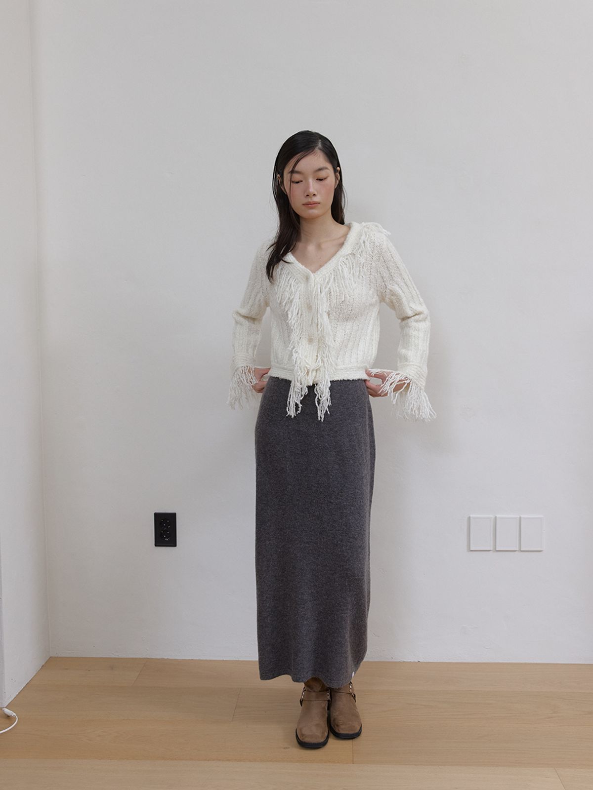 아수라(ASURA) HAILEY TASSEL CADIGAN (IVORY)