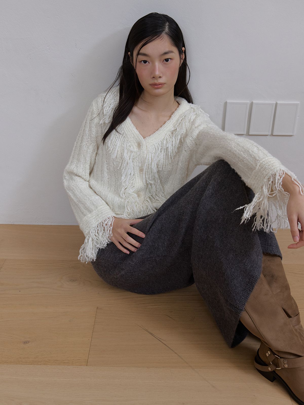 아수라(ASURA) HAILEY TASSEL CADIGAN (IVORY)