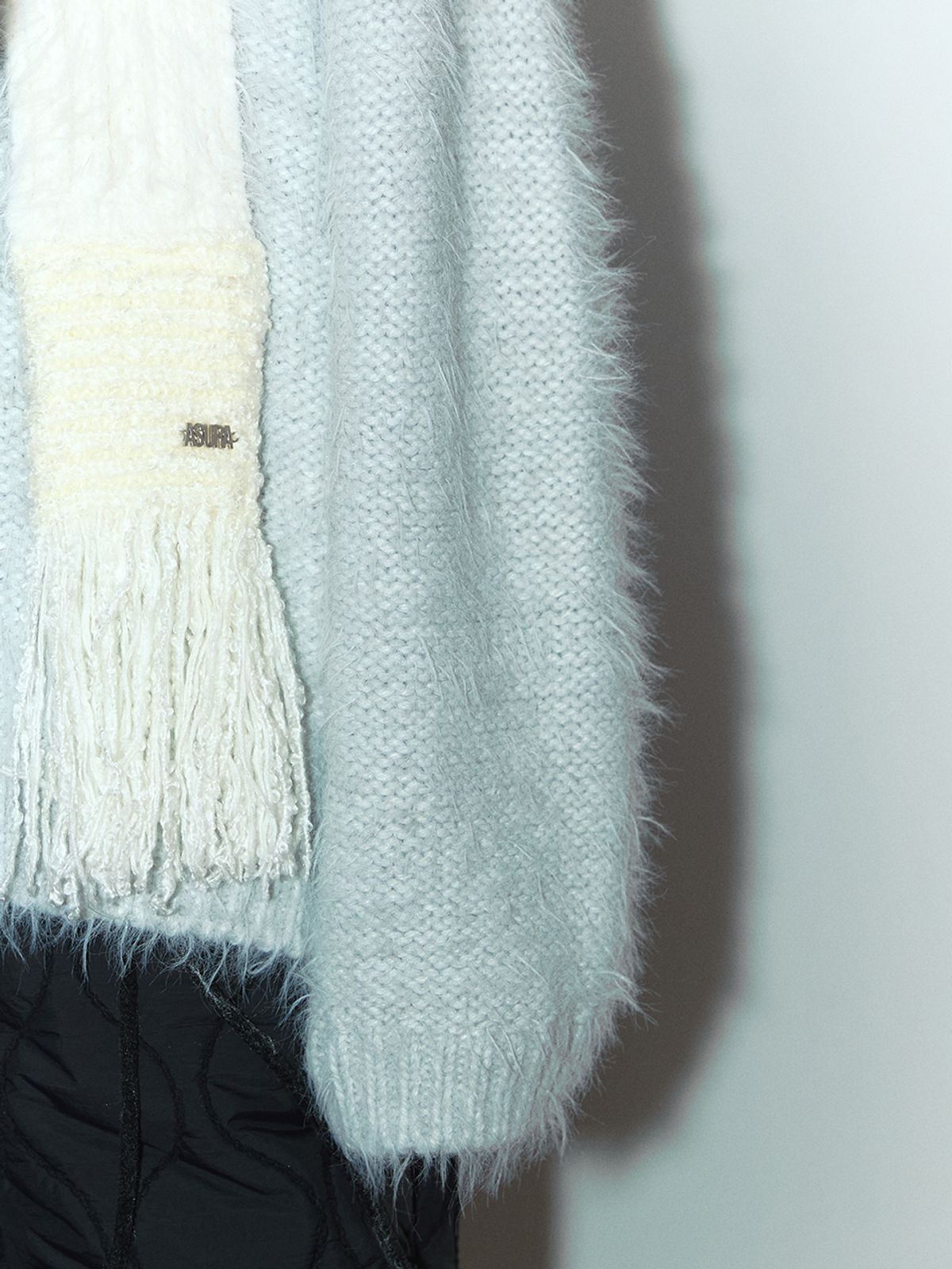 아수라(ASURA) TASSEL MIX MUFFLER (IVORY)