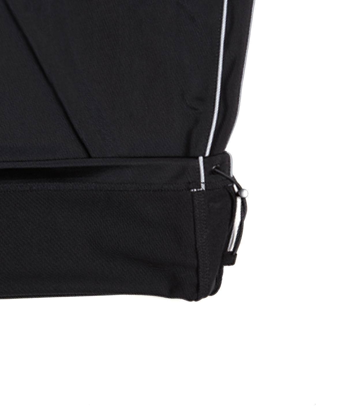 엑스톤즈(XTONZ) XP260 샤인 파이핑 와이드 트랙 팬츠 (BLACK)
