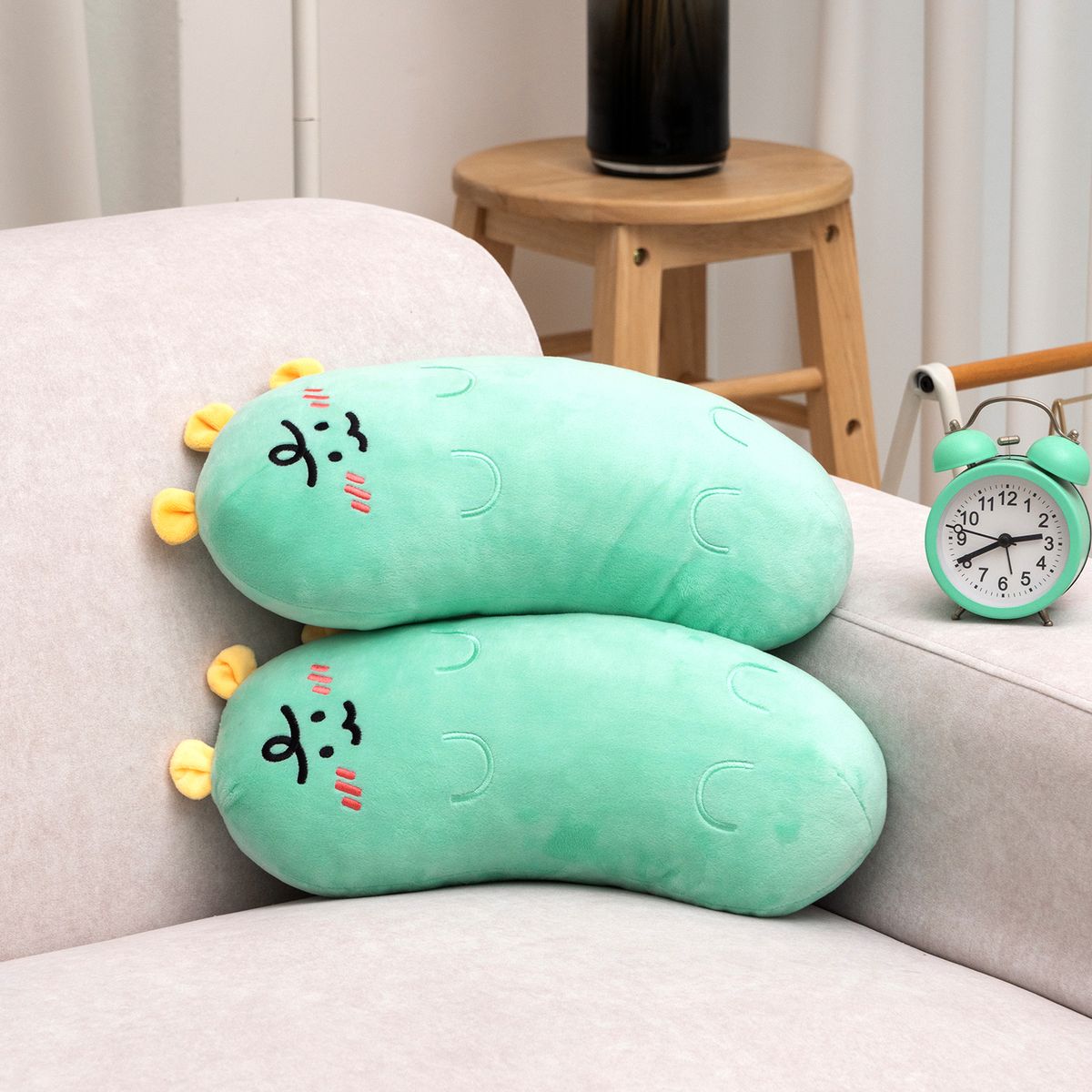 카카오프렌즈 파트너(KAKAOFRIENDS PARTNERS) 니니즈 죠르디 발라당 차량용 목쿠션 목베개
