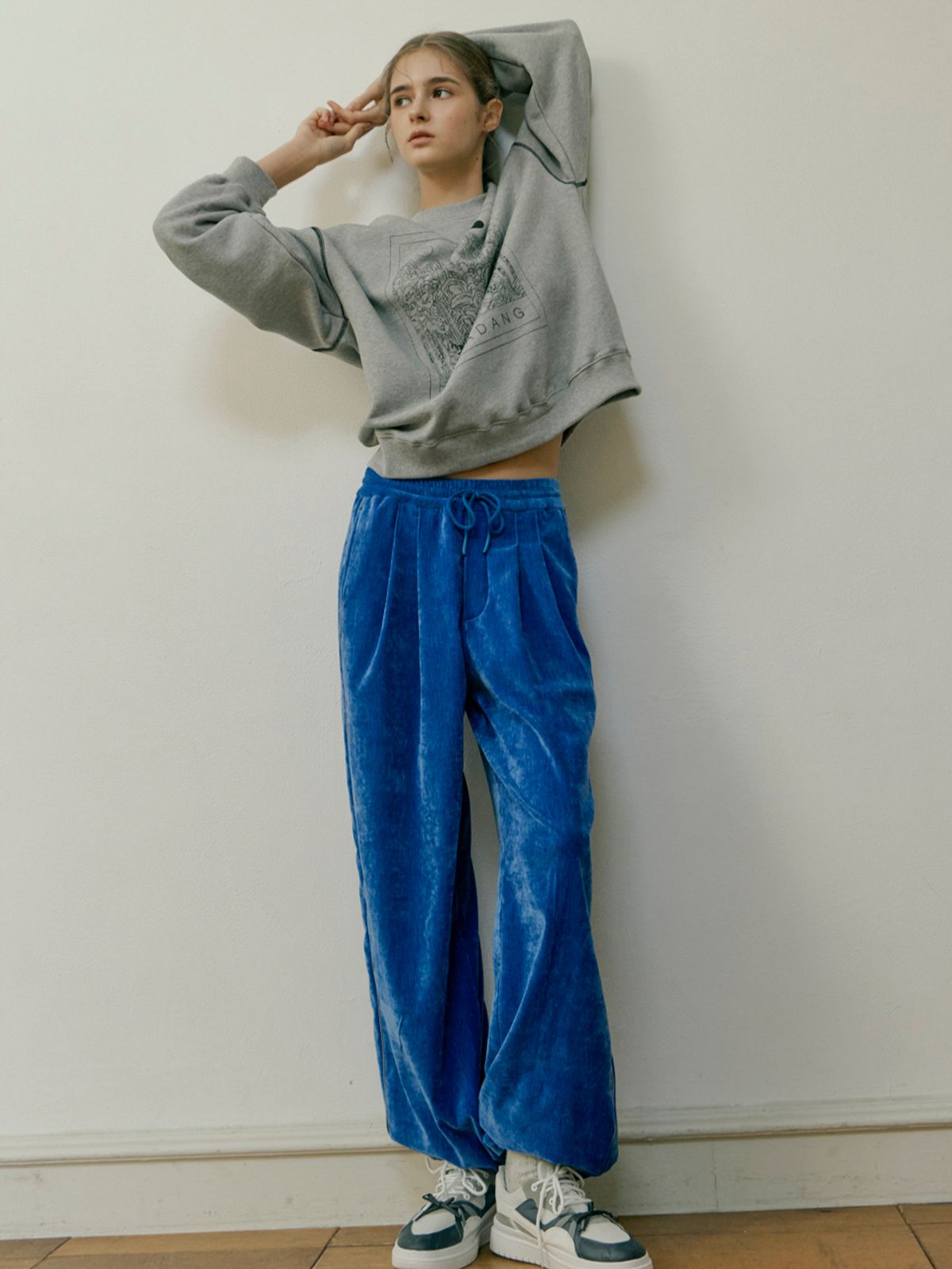 유가당(YUGADANG) 일월오봉도 스웻셔츠_그레이/FW/Sweety Sweatshirt