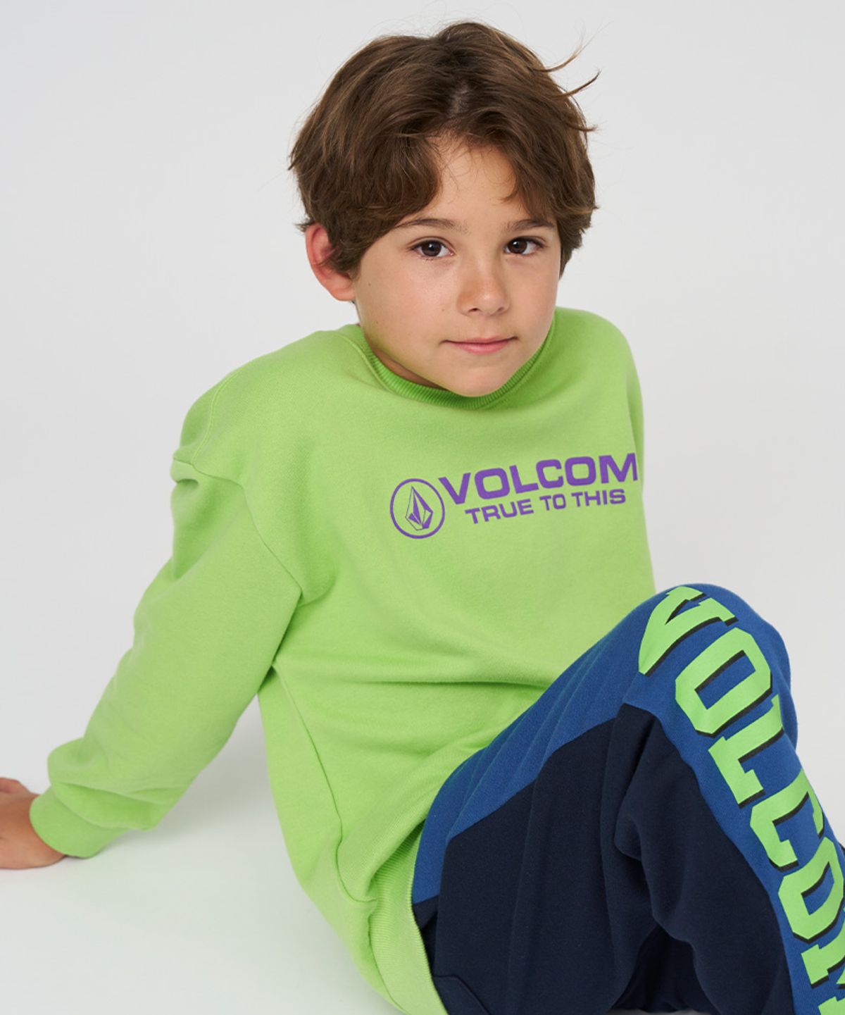 볼컴 키즈(VOLCOM KIDS) 트루 베이직 맨투맨_D4F304
