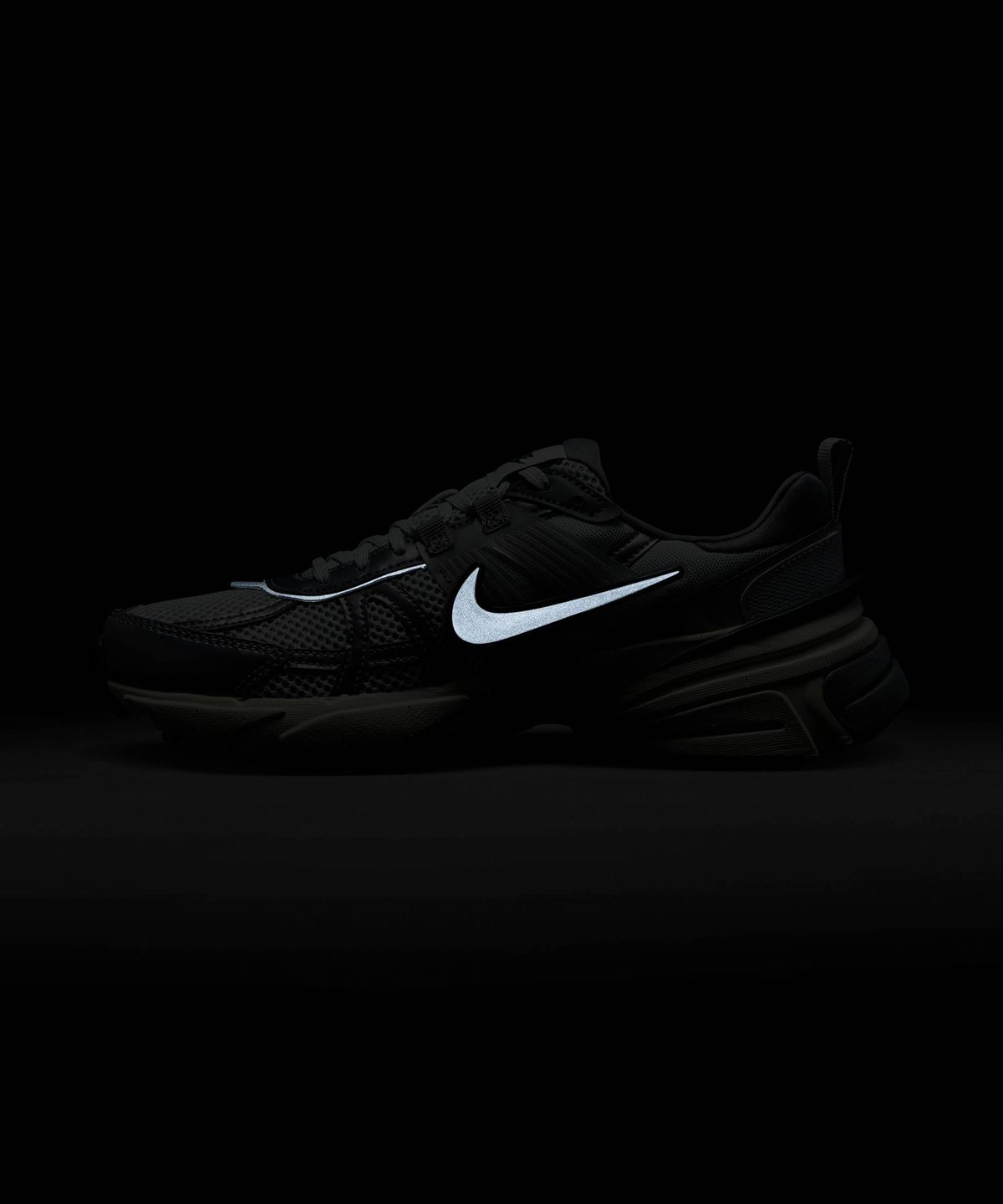 나이키(NIKE) V2K 런 W - 퓨어 플래티넘:울프 그레이:쿨 그레이:메탈릭 쿨 그레이 / FD0736-003