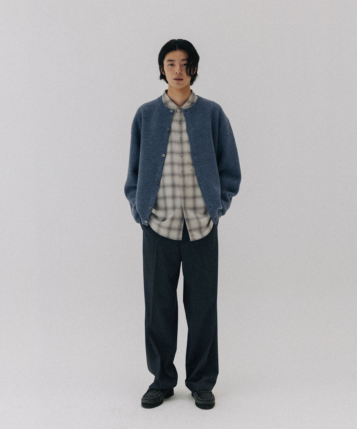 블랭크룸(BLANKROOM) 볼드 라운드 카디건_BLUE NOTE