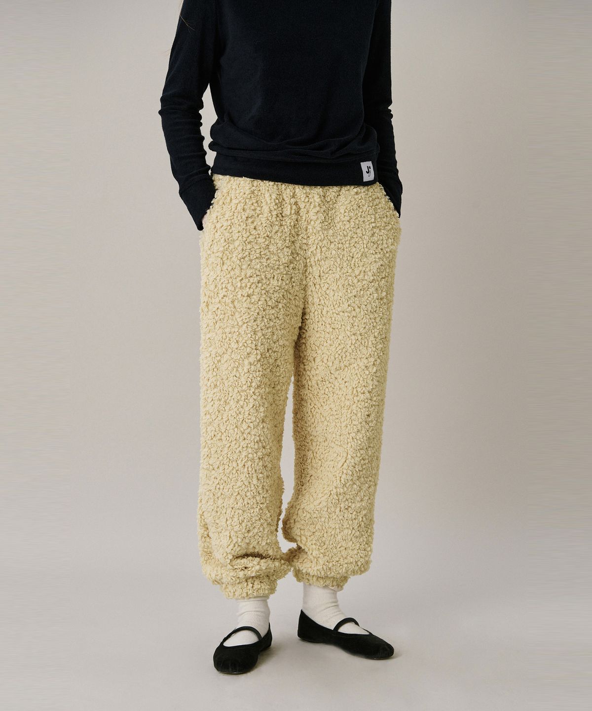 준준스페이스(JUNEJUNE SPACE) Soft Jogger Pants_Yellow (소프트 조거 팬츠_옐로우)