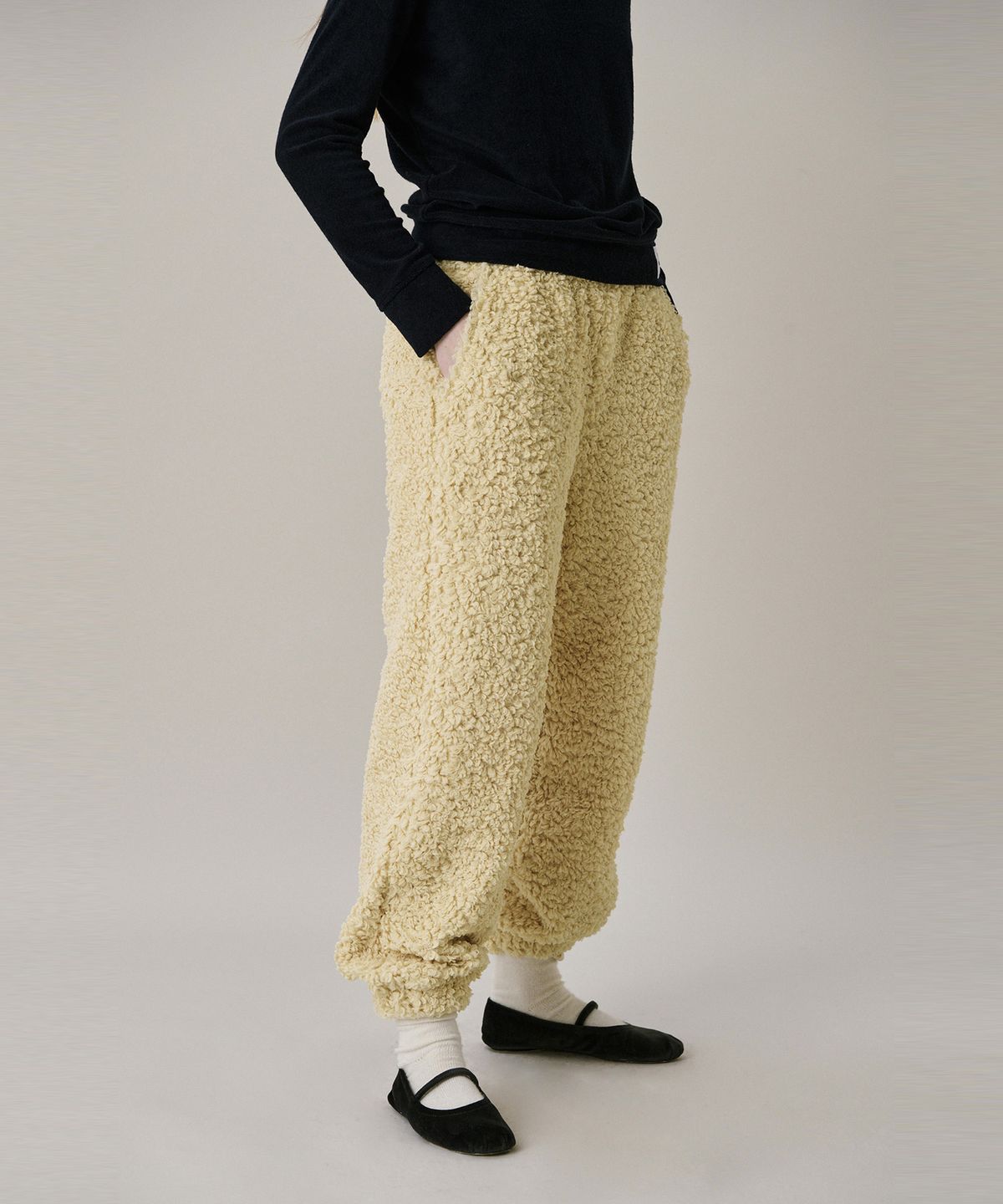 준준스페이스(JUNEJUNE SPACE) Soft Jogger Pants_Yellow (소프트 조거 팬츠_옐로우)