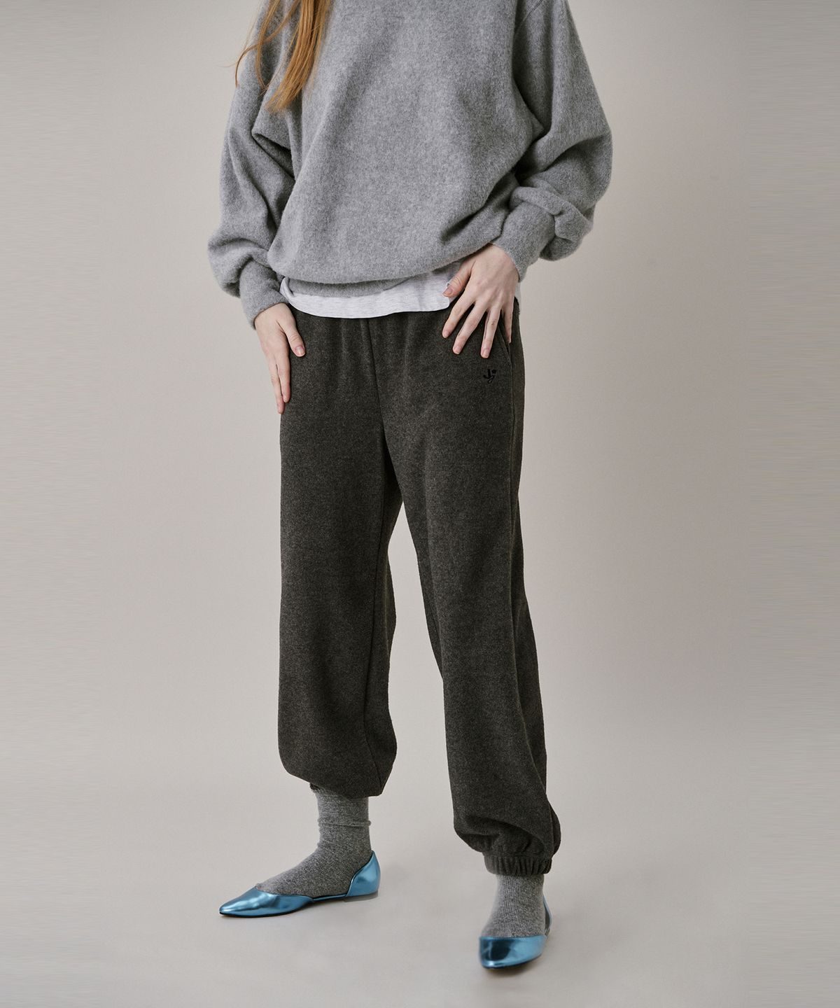 준준스페이스(JUNEJUNE SPACE) Soft Jogger Pants_Grey (소프트 조거 팬츠_그레이)