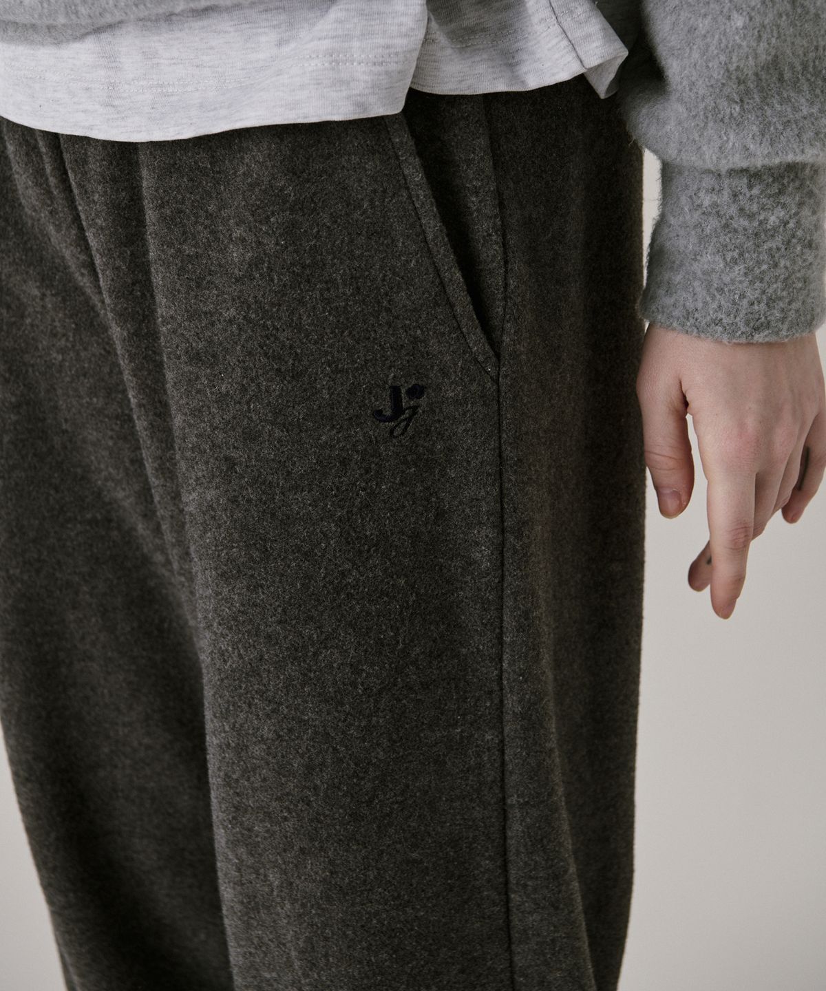 준준스페이스(JUNEJUNE SPACE) Soft Jogger Pants_Grey (소프트 조거 팬츠_그레이)