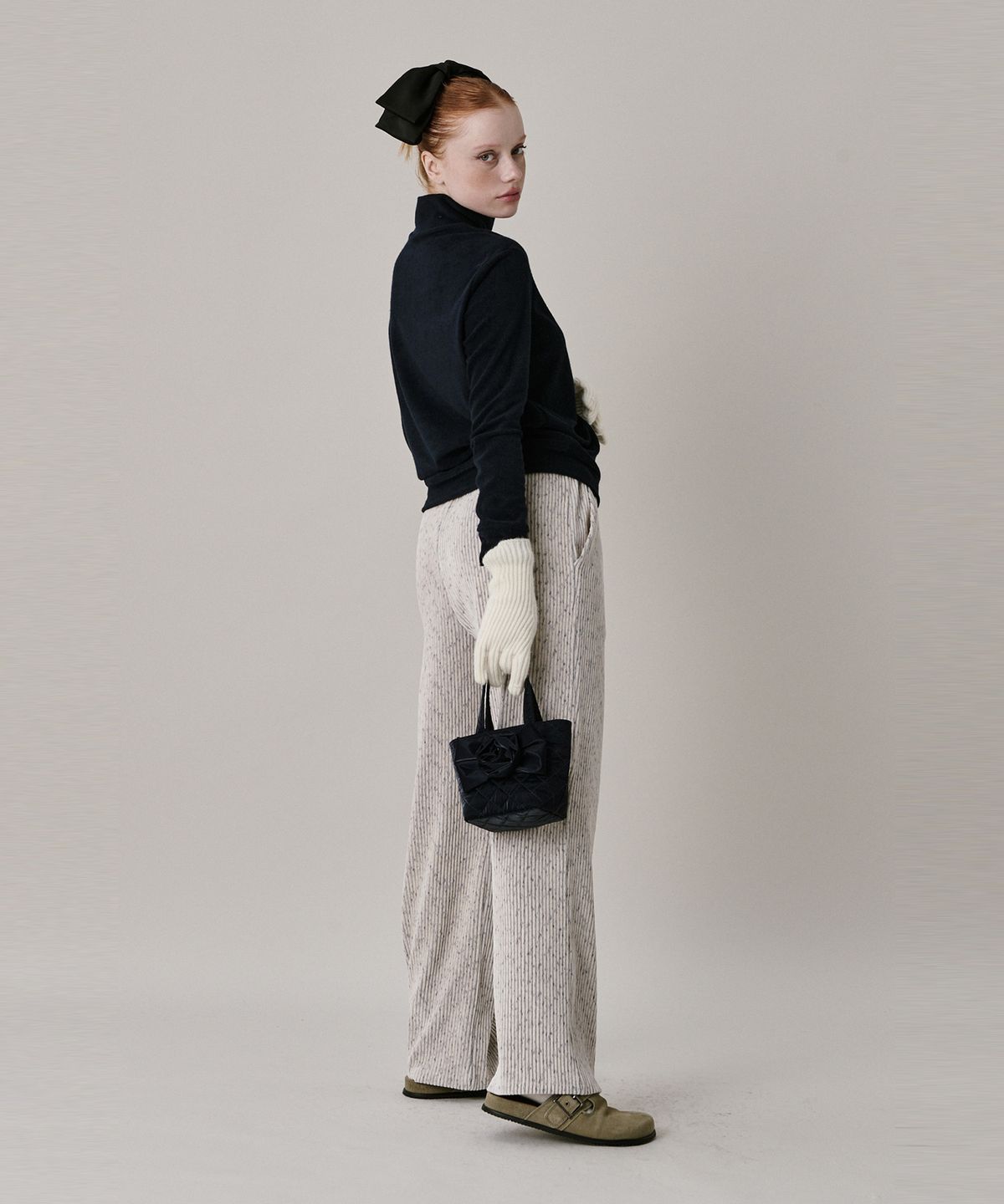 준준스페이스(JUNEJUNE SPACE) 24 Two Tone Velour Pants_Ivory (24 투 톤 벨루어 팬츠_아이보리)