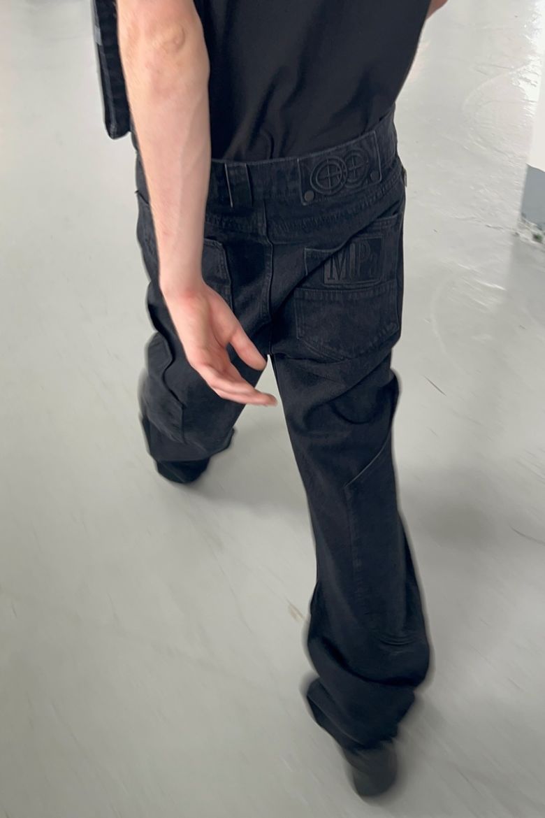 MUSINSA | PLASTICPRODUCT MPa CALF POCKET PANTS (BLACK)