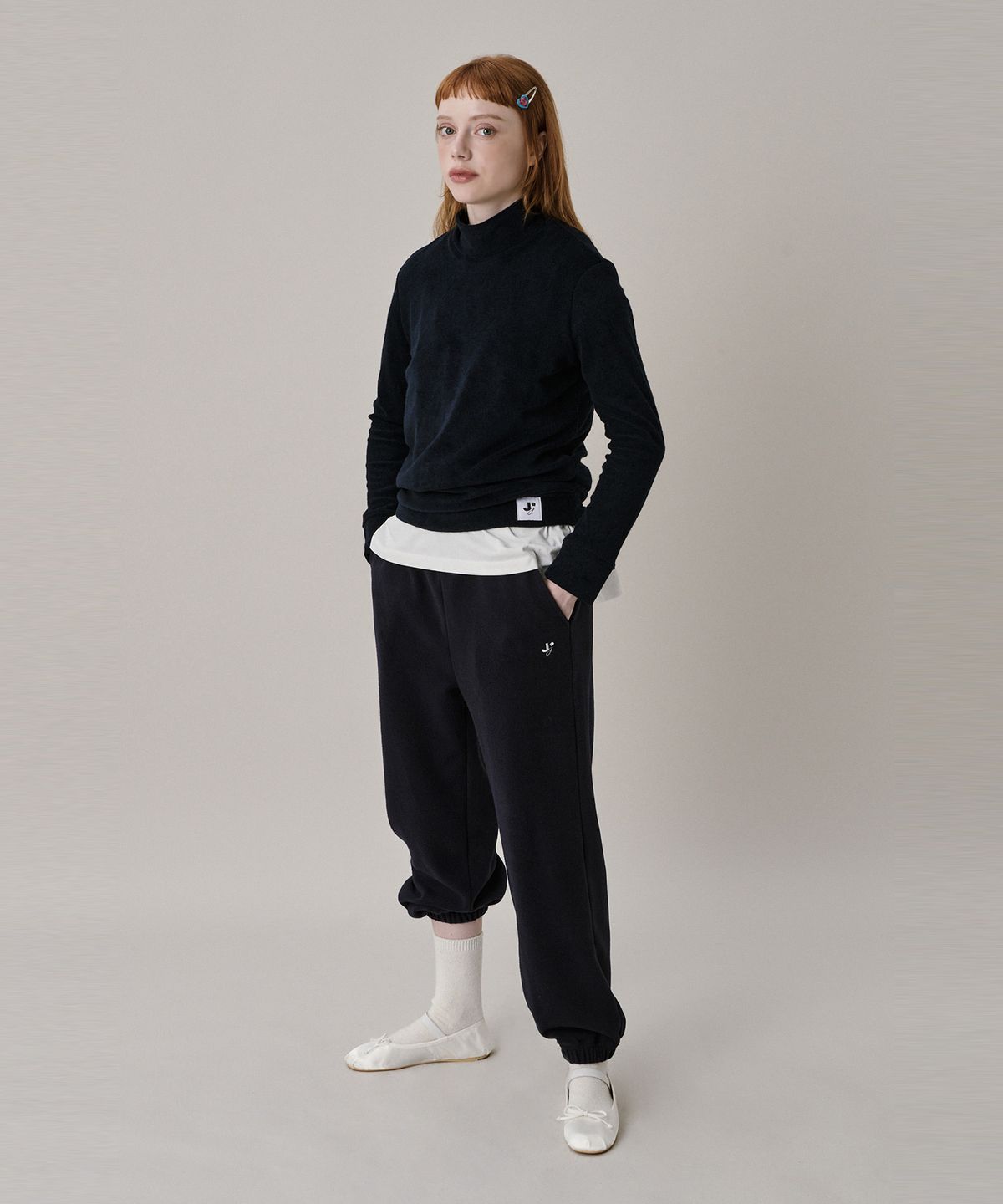준준스페이스(JUNEJUNE SPACE) New Logo Basic Turtleneck T-shirt_Navy (뉴 로고 베이직 터틀넥 티셔츠_네이비)
