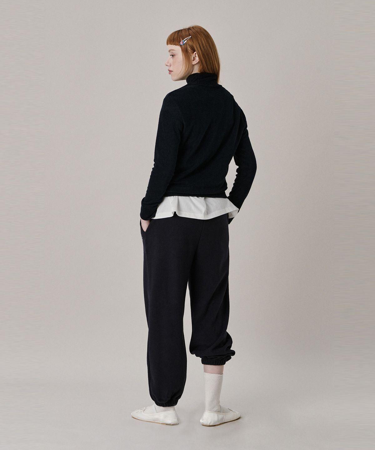 준준스페이스(JUNEJUNE SPACE) New Logo Basic Turtleneck T-shirt_Navy (뉴 로고 베이직 터틀넥 티셔츠_네이비)