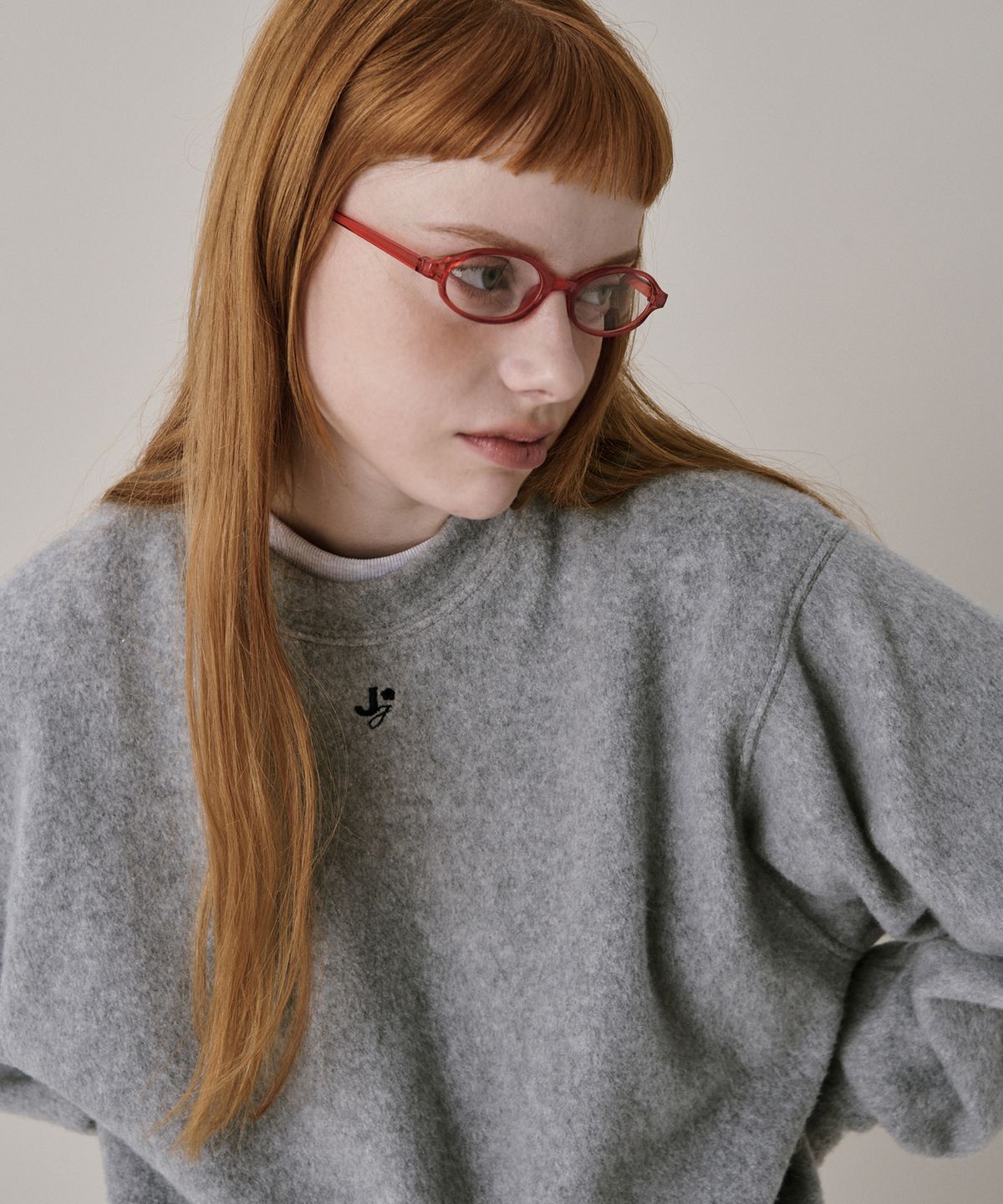 준준스페이스(JUNEJUNE SPACE) New Logo Fleece Sweatshirt_Grey (뉴 로고 플리스 스웻셔츠_그레이)