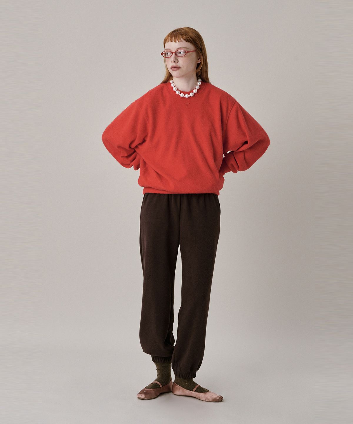 준준스페이스(JUNEJUNE SPACE) New Logo Fleece Sweatshirt_Red (뉴 로고 플리스 스웻셔츠_레드)