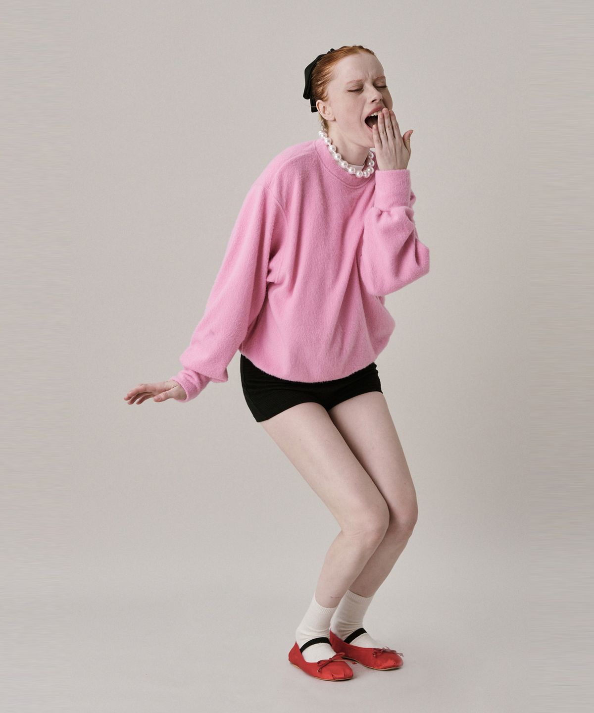 준준스페이스(JUNEJUNE SPACE) New Logo Fleece Sweatshirt_Pink (뉴 로고 플리스 스웻셔츠_핑크)
