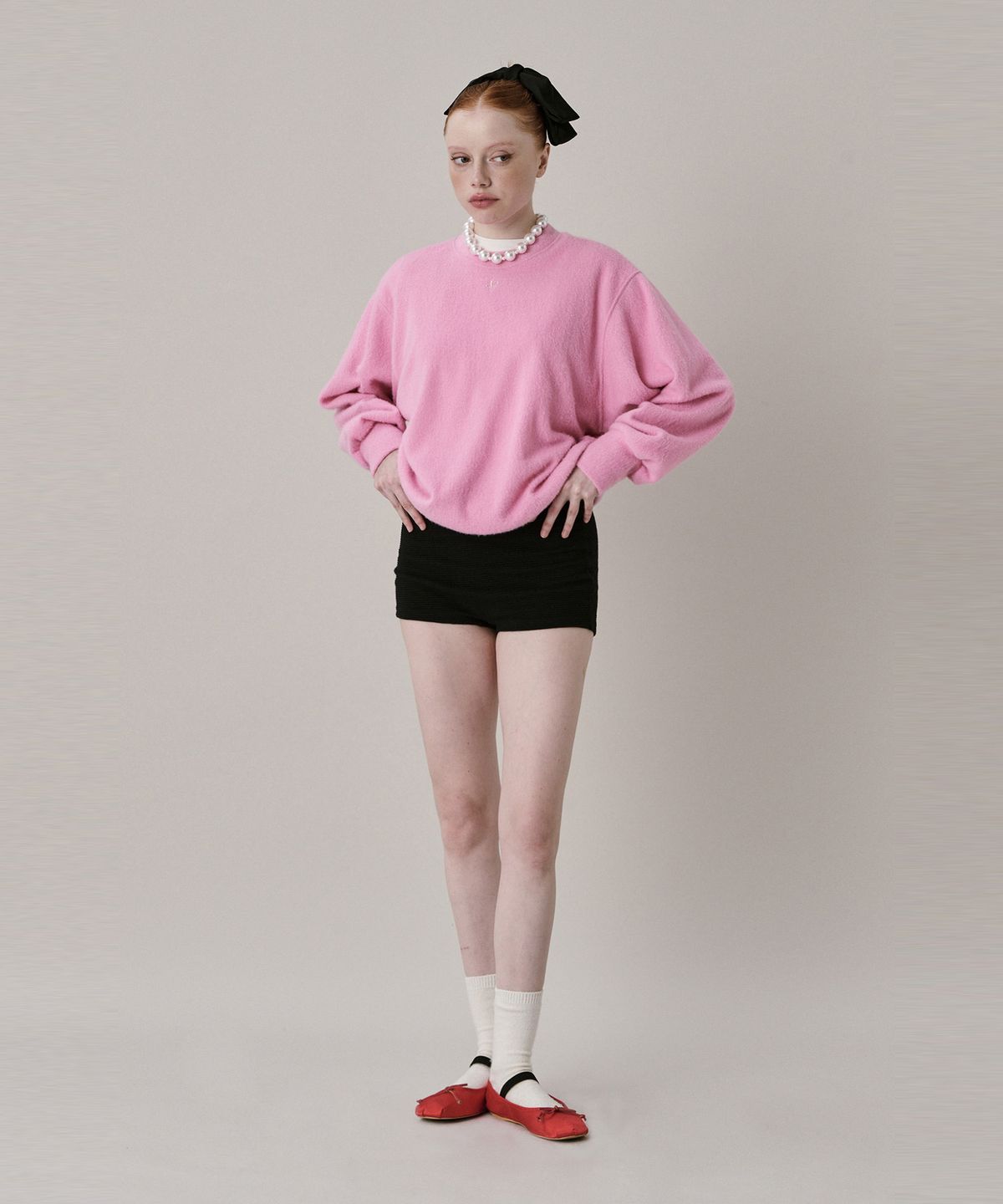 준준스페이스(JUNEJUNE SPACE) New Logo Fleece Sweatshirt_Pink (뉴 로고 플리스 스웻셔츠_핑크)