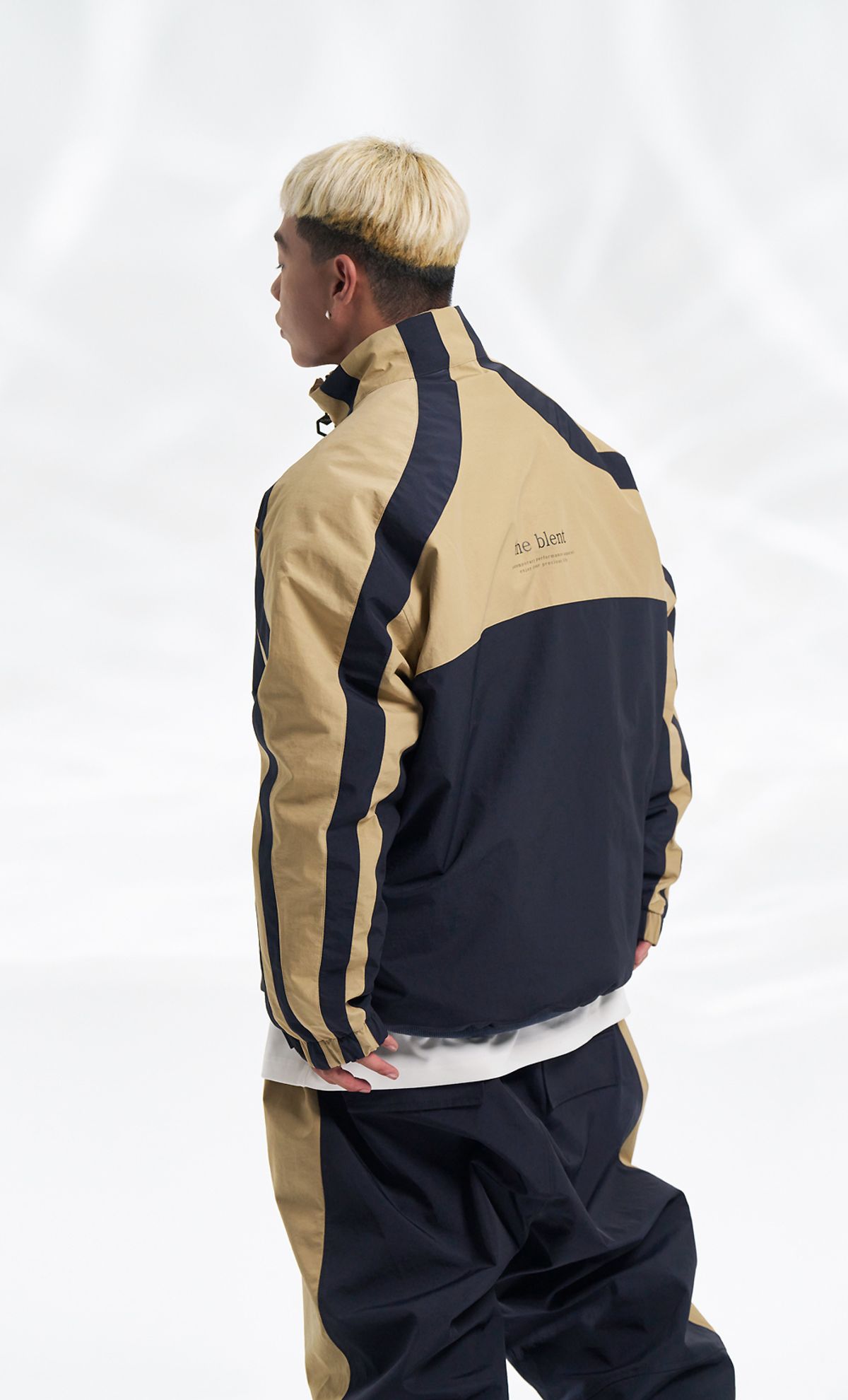 블렌트(BLENT) 2425 Wip Anorak - Navy